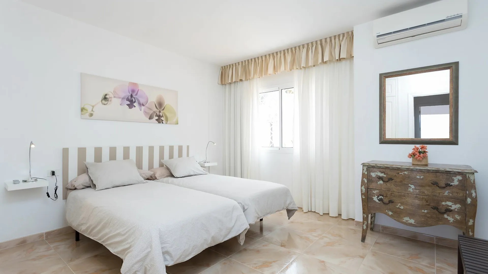 Duplex Torviscas Sunset View Villa Costa Adeje  Semesterbostad